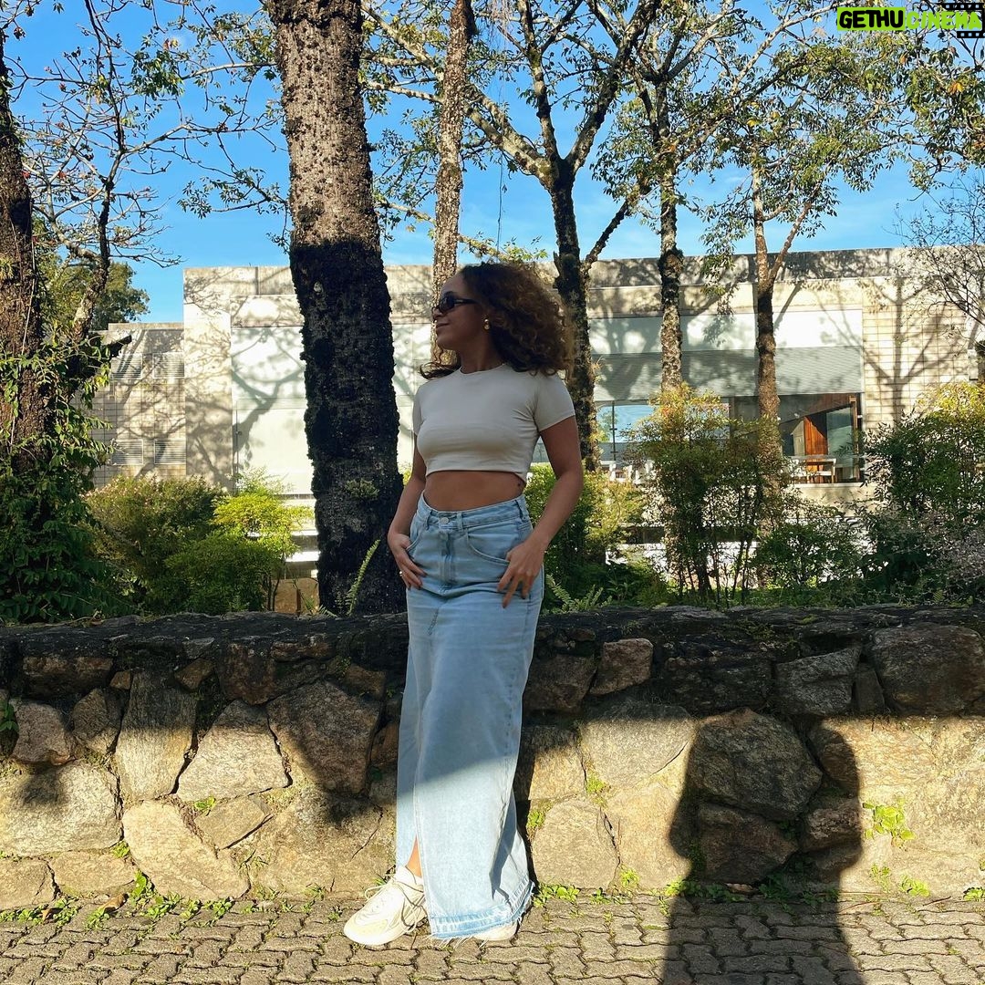 Mari Oliveira Instagram - já dizia marina sena…