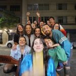 Maria Eduarda Machado Instagram - Começamos assim ✨💜 E que seja o ano inteiro assim Na rua , em casamentos, em eventos , tocamos em qualquer lugar! @mara.brilhosas