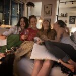 Maria Eduarda Machado Instagram - rindo com as mesmas amigas desde 1993 ❤️ Obrigada pelo encontro, sempre! São Paulo, Brazil