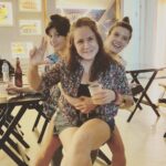 Maria Eduarda Machado Instagram - #tbt❤️ do dia 8/4 , fatídico dia em que há 36 anos chorei pela primeira vez … obrigada amigues por estarem junto ! Obrigada melhor amigo e amorzin da minha vida @alexismuller 🎈💓