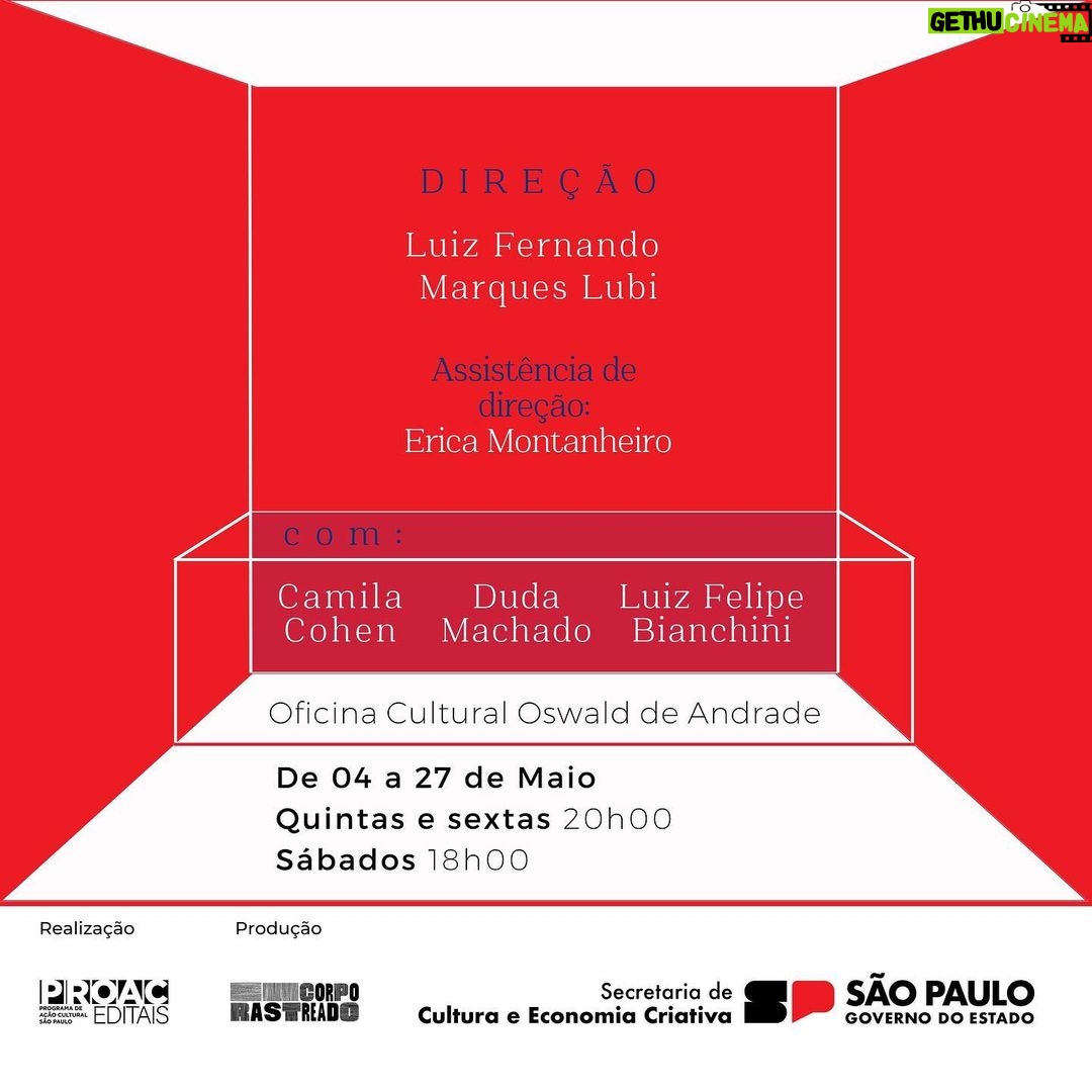 Maria Eduarda Machado Instagram - Estamos chegando! Estreamos nessa quinta-feira ás 20h na Oswald! E ficamos em cartaz todo o mês de maio de quinta a sábado. Vem! ⚡️🙌🏻 AINDA SOBRE A CAMA Isso aqui é mais uma vez a tentativa de construir uma cama. E essa cama não é ninho, não vai parir ninguém e nem oferecerá o descanso merecido. Ela talvez testemunhe a inércia de sentimentos, palavras e ações que ainda hoje repetimos desde 1837. Uma instalação cênica para uma dramaturgia contemporânea criada a partir da obra Leonce e Lena de Georg Büchner. Do ócio ao tédio. Do tédio ao sexo. Do sexo à violência. Da violência ao controle. 🗓Temporada de 4 a 27 de maio de 2023. ⏰ Quinta e sexta 20h. Sábados e feriados 18h. 🔴 Ingressos gratuitos com 1h de antecedência. 📍 Oficina Cultural Oswald de Andrade - Rua Três Rios, 363, Bom Retiro, São Paulo. Lotação: 40 lugares| Recomendação: 18 anos Direção: @luizfernandomarqueslubi Assistência de direção: @erica_montanheiro Elenco: @camilamcohen @m.eduardamachado @bianchini.luizfelipe Dramaturgia: @camilamcohen @m.eduardamachado @erica_montanheiro @luizfernandomarqueslubi @bianchini.luizfelipe Iluminação: @wagnerantonio Operação: @danilomartim.dan Produção: @corporastreado @ludpicosque Foto: @relllvas Assessoria de Imprensa: @canal_aberto arte gráfica: @lucascorbucci Oficina Cultural Oswald Andrade