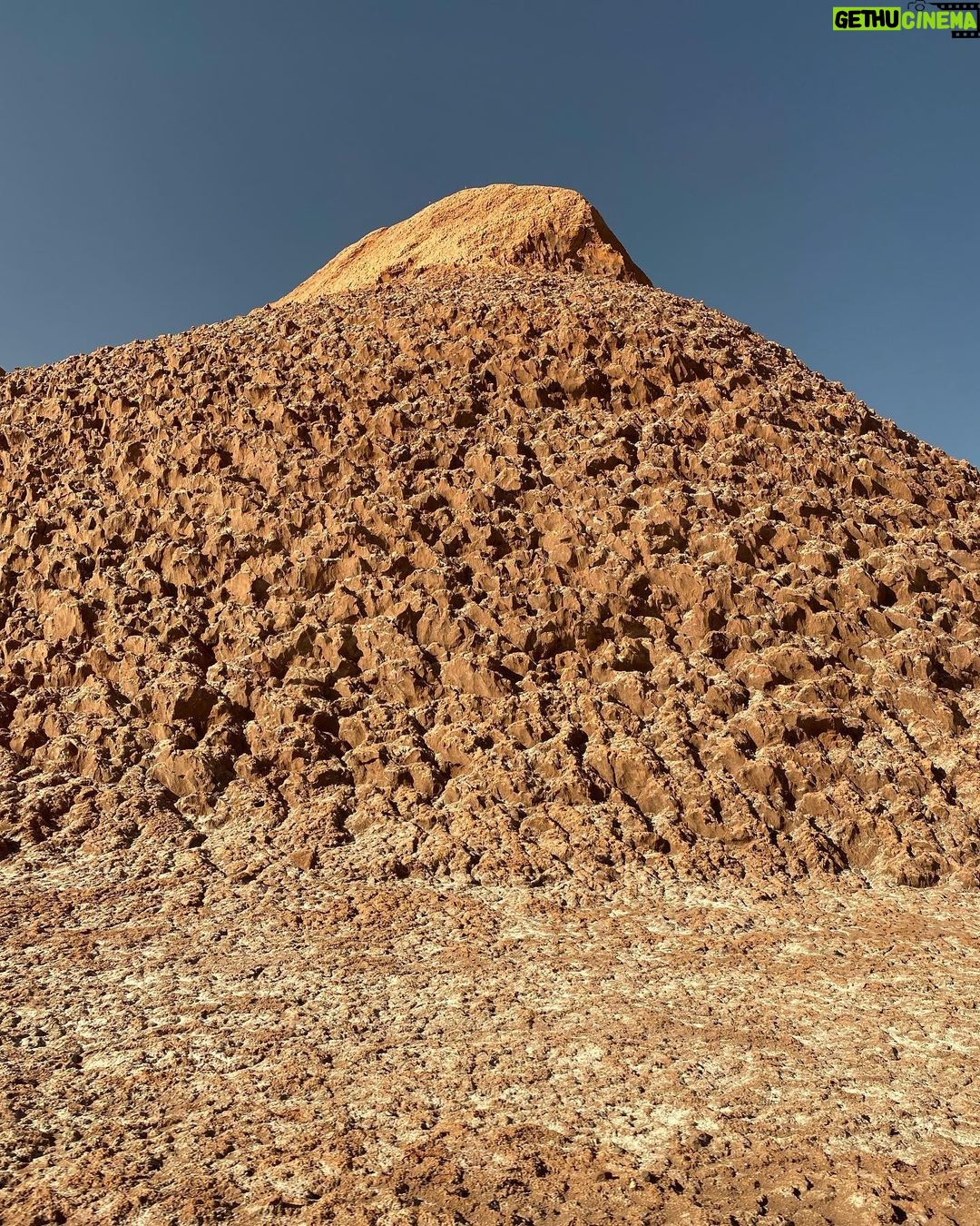 Maria Eduarda Machado Instagram - Isso sim que é comemorar mais um ano de vida! 🧡🌍 Atacama Desert, Northern Chile