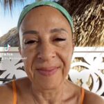 Maria Hinojosa Instagram - Morning thoughts. Ya gotta do something.