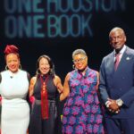 Maria Hinojosa Instagram - What a night. So powerful. With my peeps @nikolehannahjones @dr.yusefsalaam @ibizoboi @houstonpubliclibrary BRAVO HOUSTON for bringing us together. Gratitude to all the librarians and libraries!