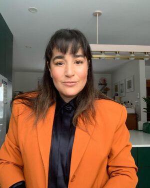 Mariana Mazza Instagram - Y’a des jours où ça fait du bien de se préparer pour ABSOLUMENT RIEN.
Ccm : moe. ❤️