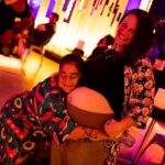 Mariana Mazza Instagram - Elle, elle s’en vas mettre bas d’un bebe qui sera aimé. Pis elle, elle merite un beau congé de maternité parce qu’elle gère des artistes qui sont pas toujours evidents. Je t’aime @elodielefebvre05