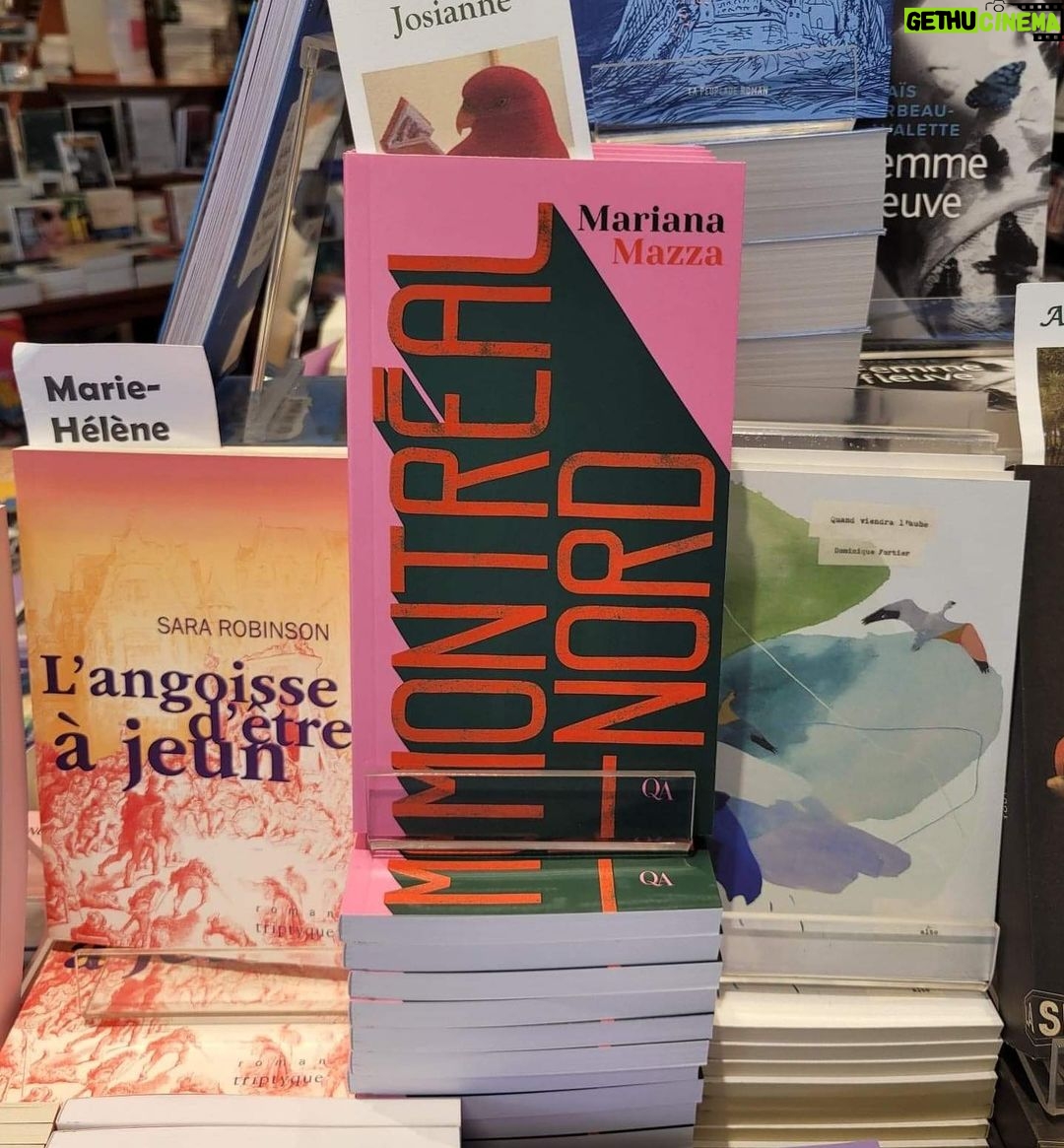 Mariana Mazza Instagram - Maintenant disponible dans vos librairies préférées!