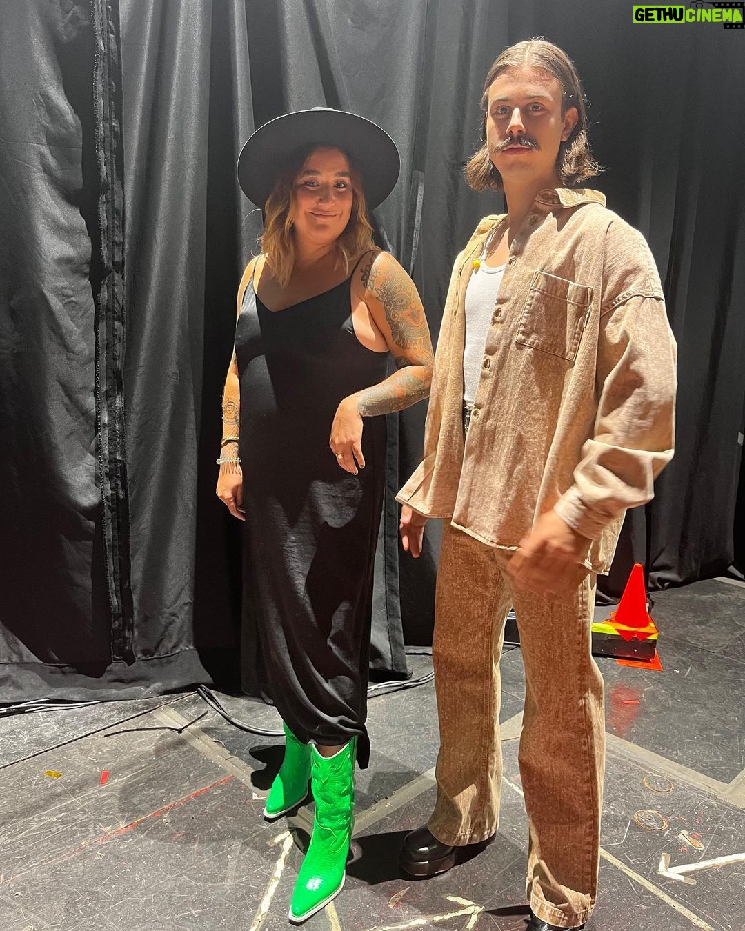 Mariana Mazza Instagram - Avec le plus gentil @gabpointbouchard . Cheveux @jonloveshair Maquillage @etiberger et non la moindre aux vêtements pour nous deux @vangiroux