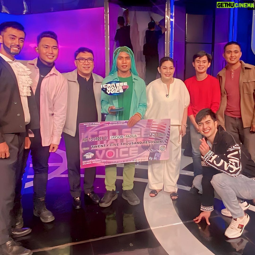 Maricel Soriano Instagram - Kulitan sa @icsyvph with @roderickpaulate @lasantos27 @luckymanzano 𤣠Abangan ngayong November 29 na, In His Motherās Eyes in cinemas nationwide! Maraming Salamashteh Kapamilya!š¤ #inhismotherseyes