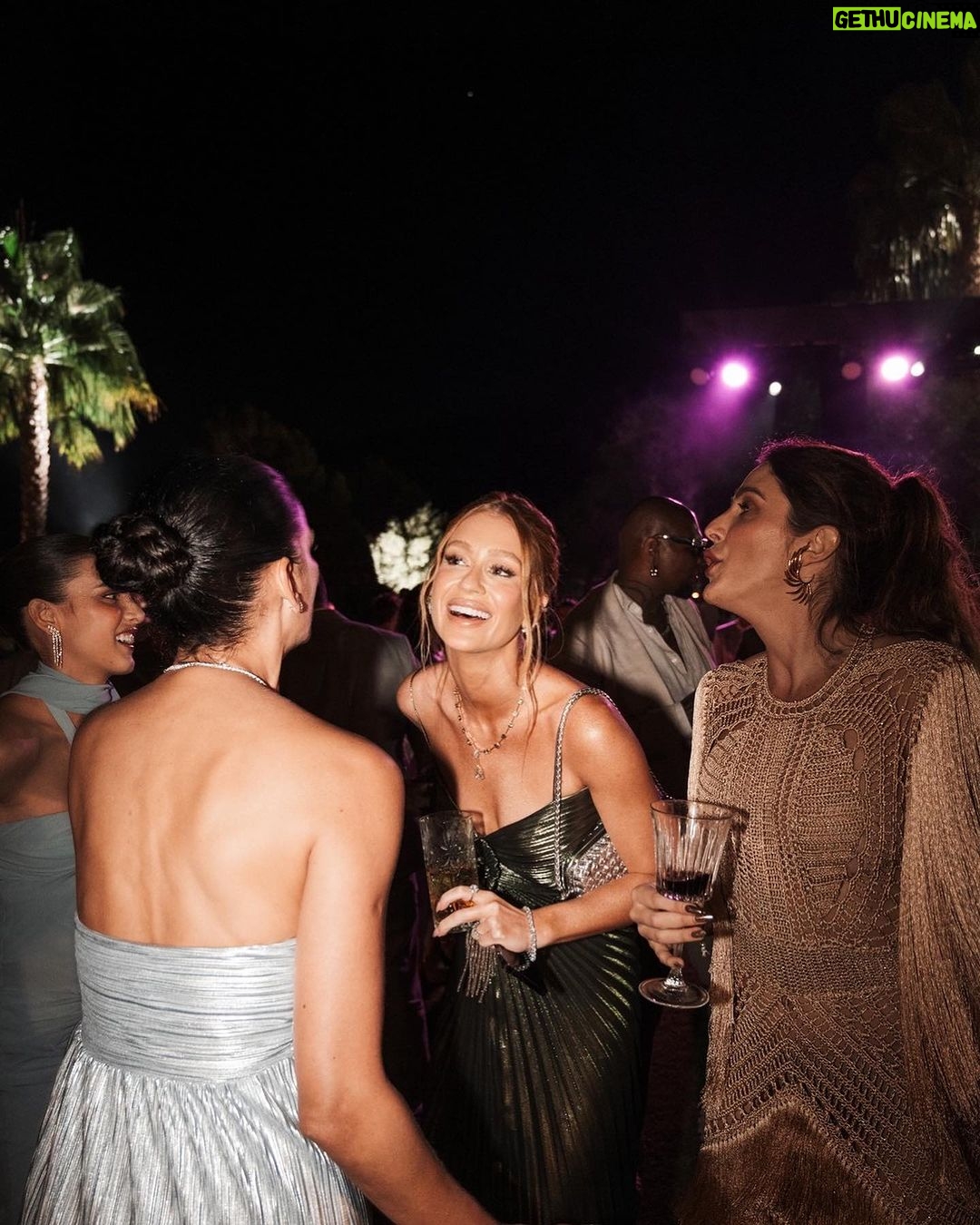 Marina Ruy Barbosa Instagram - #tbt do amor #crwedding #ibiza