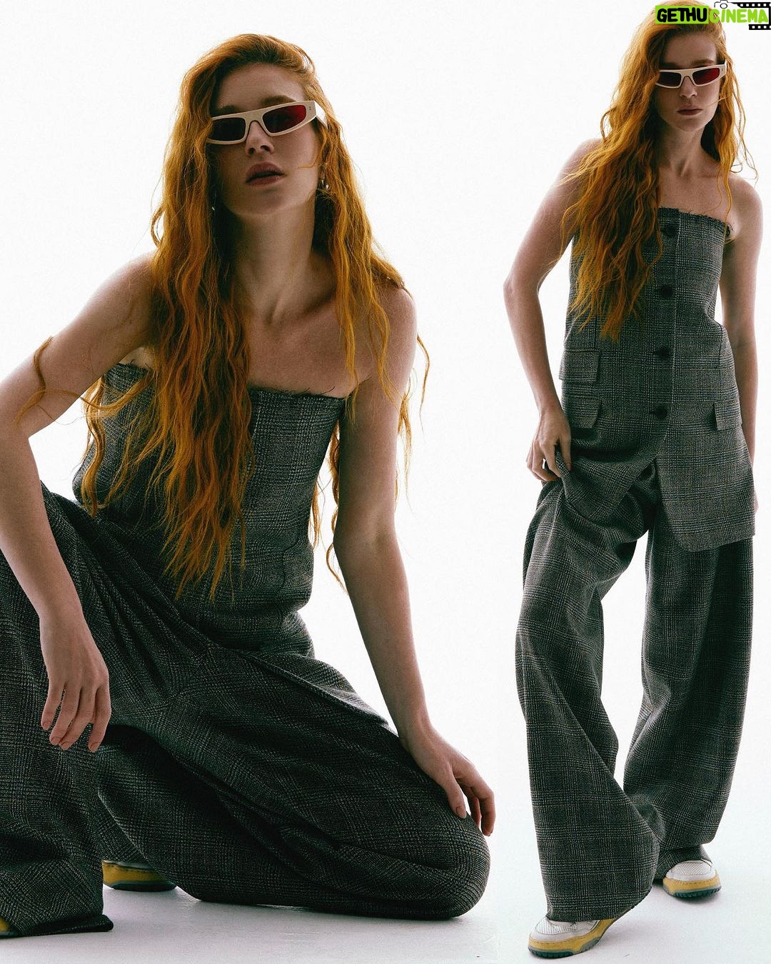 Marina Ruy Barbosa Instagram - @marieclairebr SEP 23 Já disponível em todas as bancas!