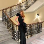 Marina Ruy Barbosa Instagram - a special night with this beautiful @maisonvalentino vintage dress + @lantiquairelamode 🖤