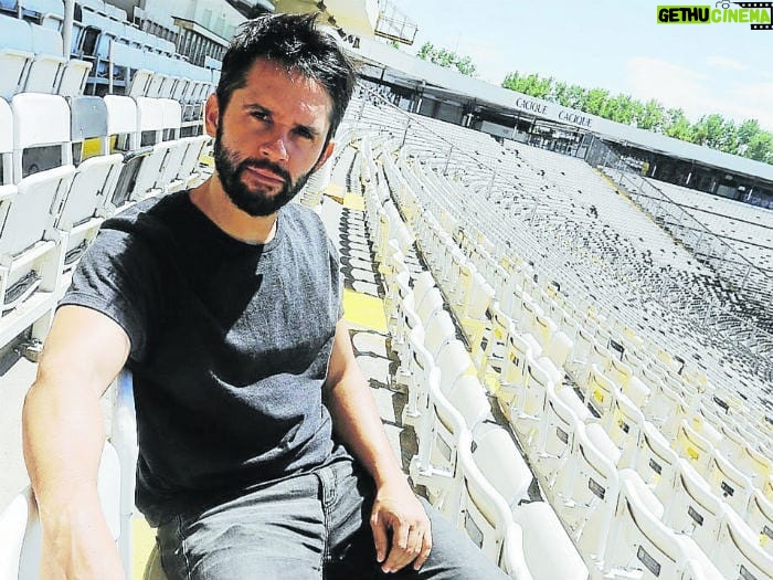 Mario Horton Instagram - Recuerdo de la "arellanización" con lxs cabrxs del @colocolooficialcsd en el glorioso #estadiomonumental Estadio Monumental David Arellano