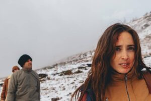Mario Horton Instagram - Esta semana se exhibe "La Ultima Frontera" de @quimerafilm, dirigida por @fjabarca y @andresopaso, en la competencia de largometrajes chilenos del @ficvaldivia 2019. Un honor ser parte del elenco de esta hermosa película junto a @franwalk @camilocarmonahermansen @dcandiacaro y @fafifo 🎥✊🏽❤️