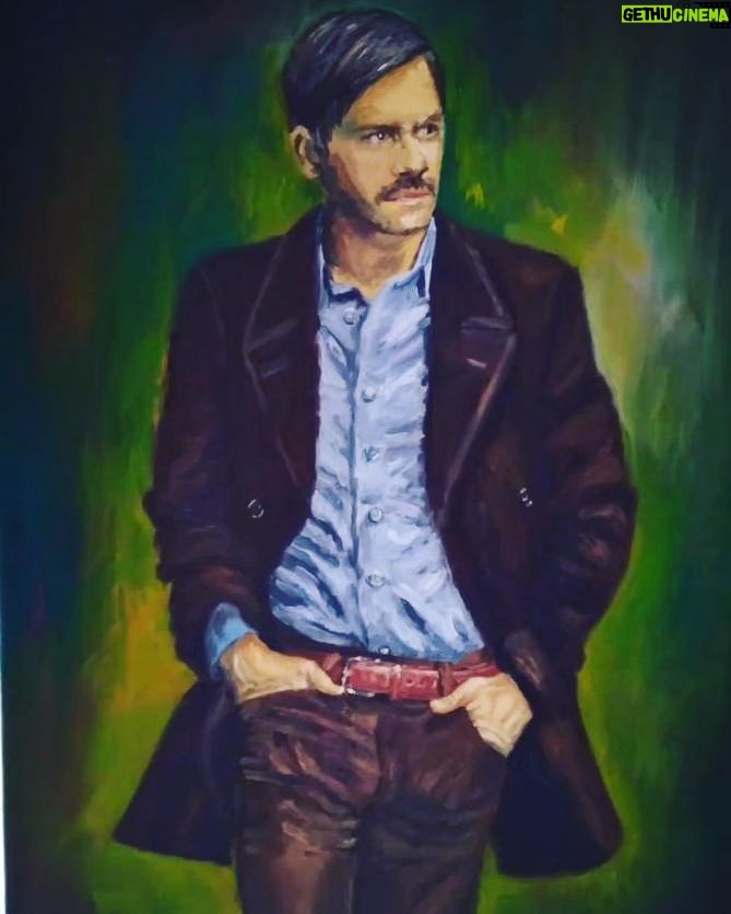 Mario Horton Instagram - @fabio.rabif me hizo este bello regalo a partir del retrato que @sebastian_utreras realizó de #miguelenriquez en el marco de la serie #LosMilDiasDeAllende de @paroxproductora @tvn @riivilatam Muchísimas gracias, Fabio! 🙌🙌🙌