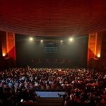 Mario Horton Instagram - Gracias a @fundacionteatroamil , a @matucana100 y a todo el hermoso público que nos acompañó a sala llena durante el fin de semana! Para los que aún no han podido ver nuestro trabajo, recuerden que volvemos del 24 al 28 de enero, en @teatromori Bellavista. Nos vemos!! #antesquelosdiosesfueranhombres