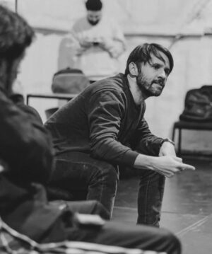 Mario Horton Instagram - "Antes de que los Dioses fueran Hombres" #ensayo #agosto @matucana100
📸 @mauricioandresfotografia