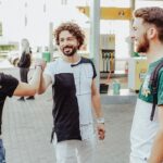 Marius Moga Instagram - Îmi era dor de festival, de oameni și de scenă. M-am bucurat sã fiu special guest în cadrul noii idei a celor de la @mol_romania . A fost o experiență fresh, sã cunosc fani, sã cântãm împreună piese și sã vorbim despre topicuri actuale. Ce mi-a plăcut este siguranța pe care ți-o oferă această nouă campanie în cadrul căreia primești 2 mașini care te duc la festival. #MOLRomania #MOLlaUNTOLD #FreshCorner