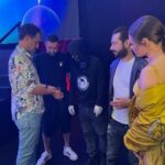 Marius Moga Instagram - 😊It’s a wrap! Mulțumim că ne-ați urmărit într-un număr atât de mare aseară și felicitări tuturor concurenților @superstarromania ! A fost o plăcere să jurizez alături de Smiley, Raluka si Carla’s Dreams. Mulțumesc echipei din emisiune și din spatele ei! 📸 @razvanlupica #superstarromania #idol