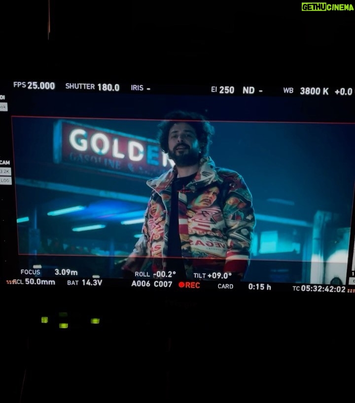 Marius Moga Instagram - #ODORINTÃ #COMINGSOON 🔜 Thank you all for last night! I have a great family, a great team & amazing collaborators! I am truly blessed. Don’t forget to smile today and be thankful for everything you have. 🤗🎬 #staytuned #irealproduction #demogamusic