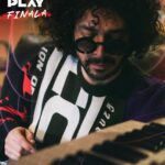Marius Moga Instagram - 🎤 Studioul e pregătit, acum e rândul vostru, al publicului să decidă cine va câstiga marele premiu, șansa de a ajunge un artist viral. 🥁 HitPlay, primul music show 100% digital se apropie de final, iar emoțiile celor 3 finalisti au crescut. 🙃 În finală, după cum știți au rămas Florentin Eduard, Maya Pop și Vlad Morar. Shout out to this talented kids! 😊Hai să vedem joi de la 20:00 cine va câștiga marele premiu, o piesă produsă de mine și echipa DeMoga Music în studiourile noastre, 25.000€ și un videoclip realizat și promovat de Vodafone. 🤘Ne vedem joi de la 20:00 pe hitplay.vodafone.ro ! @vodafone.romania @florentin.eduard.stoica @itsmayapop @vladmorar95 #showdigital #muzicaromaneasca