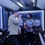 Marius Moga Instagram - Last night studio vibes @samfeldt @untoldfestival @demogamusic Partners: @atpgroup_ig & @mobiladalin #UntoldSessionsbyDeMogaMusic #studiobus