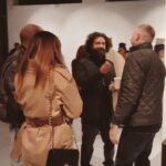 Marius Moga Instagram - 🙃Am filmat un nou episod din seria #honoryouspassion. Îl am lângă mine pe fratele meu, @iulianmoga_ , un regizor excepțional. Toată lumea știe de pasiunea lui pentru regie, dar puțini știu de cea pentru pictură. @iulianmoga ne prezină tablourile sale pe care le-am filmat cu noul Honor 70. @honor_romania @strata.gallery Music: @demogamusic @rosswdhs #magic4pro #powerofmagic #honoromania #honoryourlife #honoryourpassion