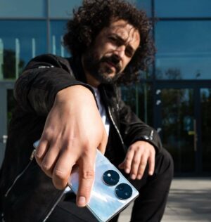 Marius Moga Instagram - Don’t forget to honour your passion today! @honor_romania 

#magic4pro #honorromania #honoryourpassion