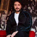 Marius Moga Instagram - 🤔 Ce v-ati propus pentru 2022? ↘️ Eu unul mi-am propus sa lansez piesa pe 28 ianuarie. 📸 @alexandruvaduvaphotographer #newsong #comingsoon #demogamusic DeMoga Music