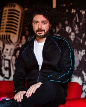 Marius Moga Instagram - 🤔 Ce v-ati propus pentru 2022? ↘️

Eu unul mi-am propus sa lansez piesa pe 28 ianuarie.

📸 @alexandruvaduvaphotographer 

#newsong #comingsoon #demogamusic