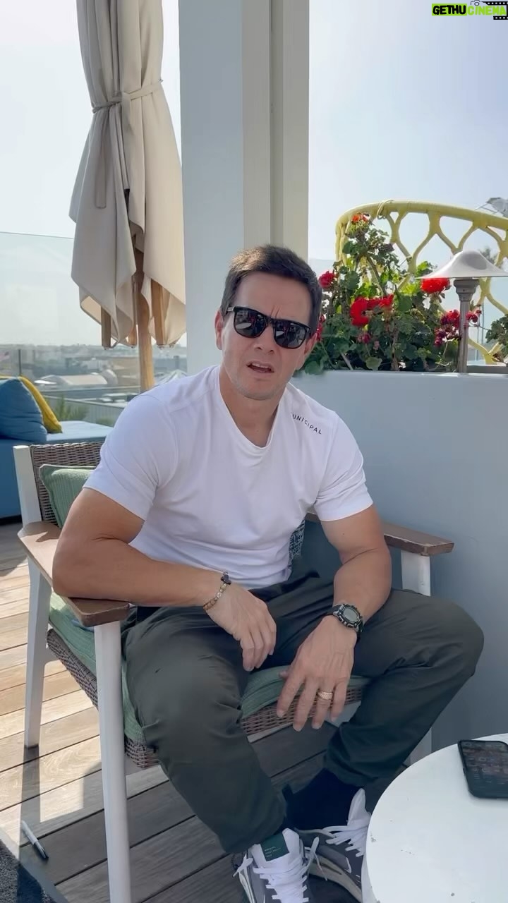 Mark Wahlberg Instagram - Donβt put your dream on the back burner!! Go make it happen @municipal πππ₯π #MunicipalPartner