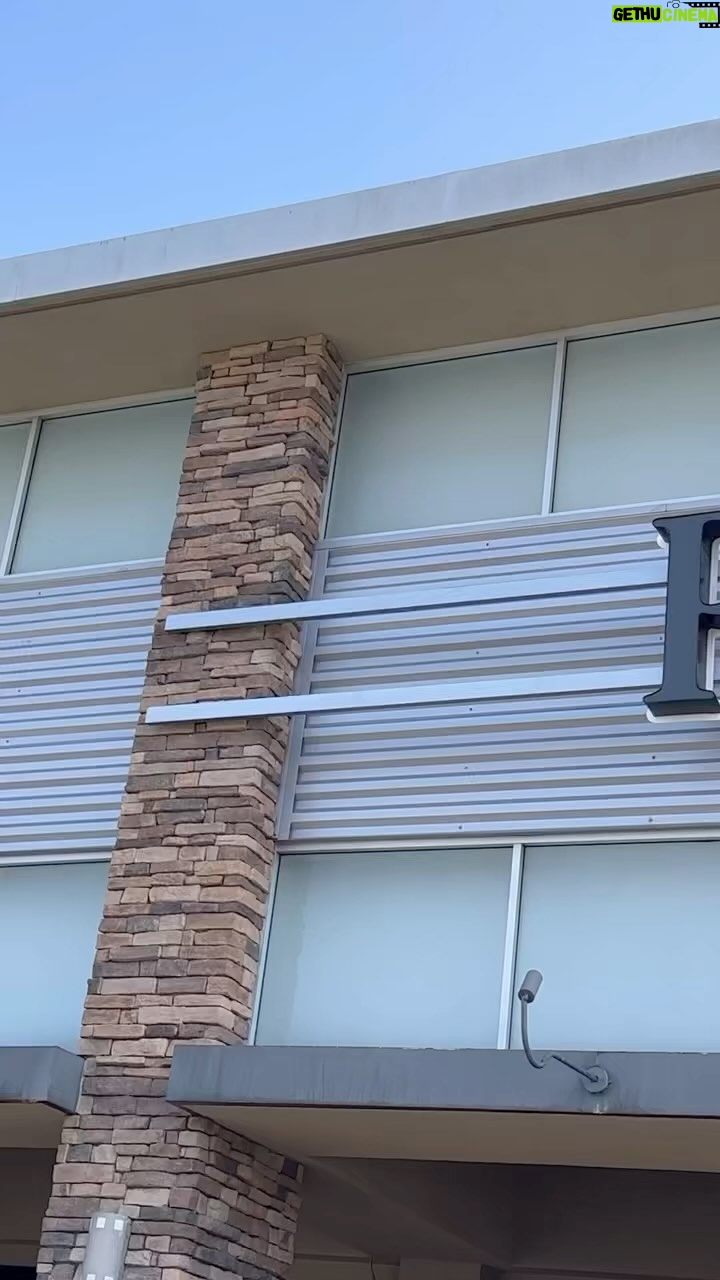 Mark Wahlberg Instagram - Get your @flechaazultequila 🥃🥳🔥 @pavilions 🔥😎🥳🥃❤️❤️🙏 #FlechaAzulPartner