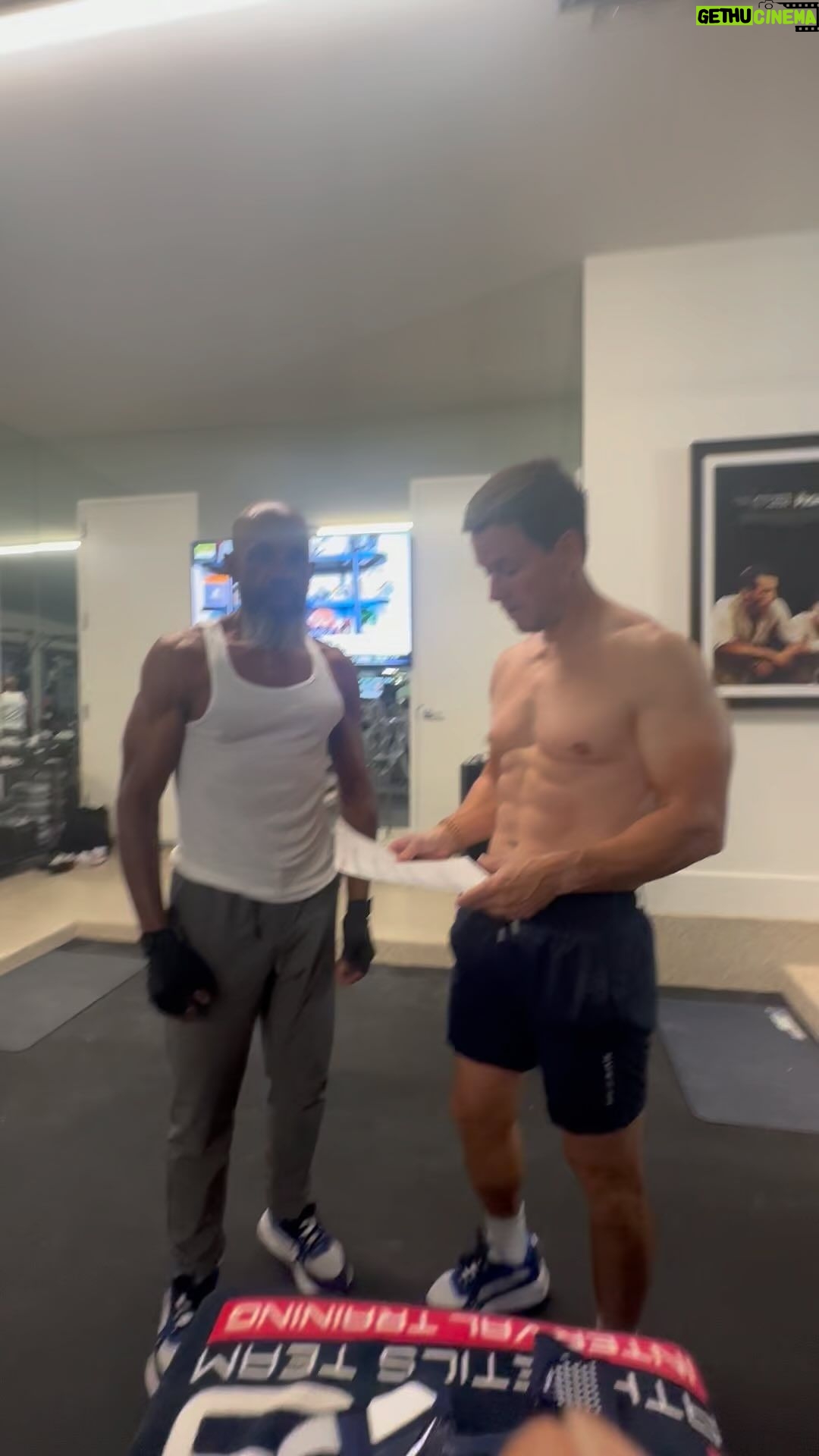Mark Wahlberg Instagram - You canβt deny results!! FACTS π― @f45_training @performinspired @municipal My big bro is putting in the work. ππ₯ #F45Partner #PIPartner #MunicipalPartner