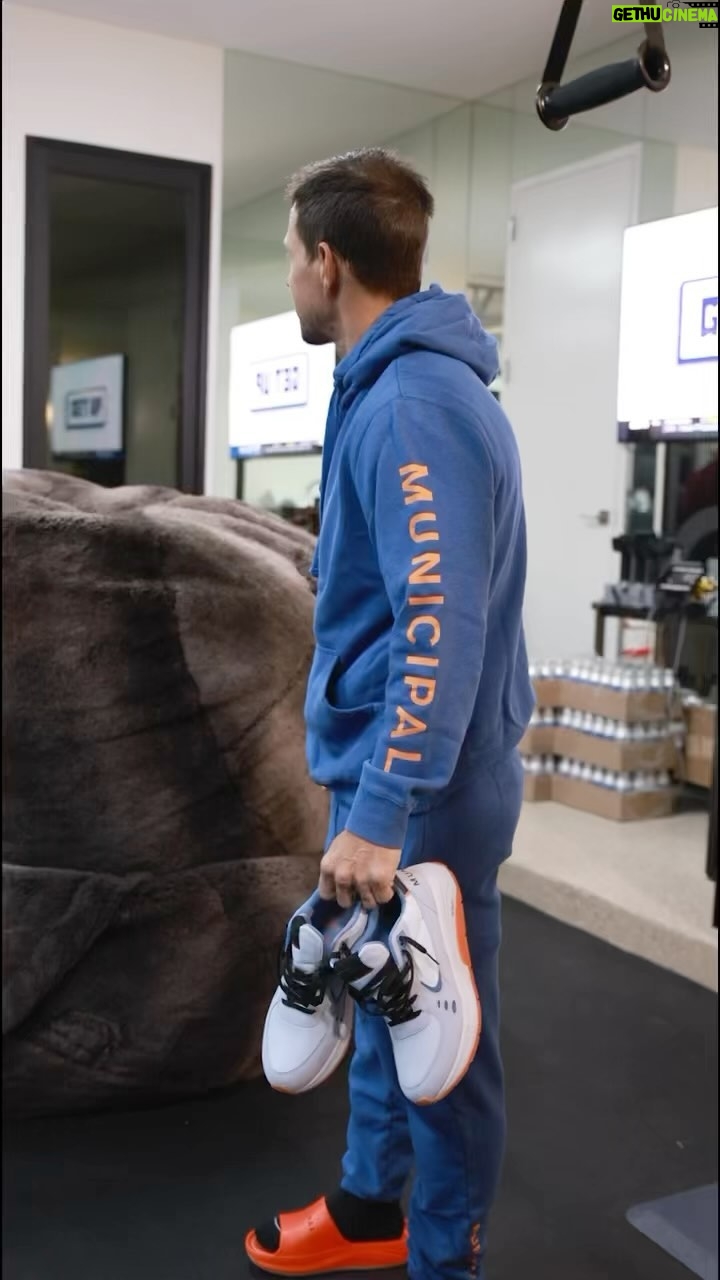 Mark Wahlberg Instagram - π₯Άπ₯ 4 am Drip π₯Άπ₯ @municipal π #MunicipalPartner
