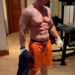 Mark Wahlberg Instagram - Good lighting and the @municipal shorts🔥 2024🔥📈 put in the work when everyone else is sleeping😎 #MunicipalPartner