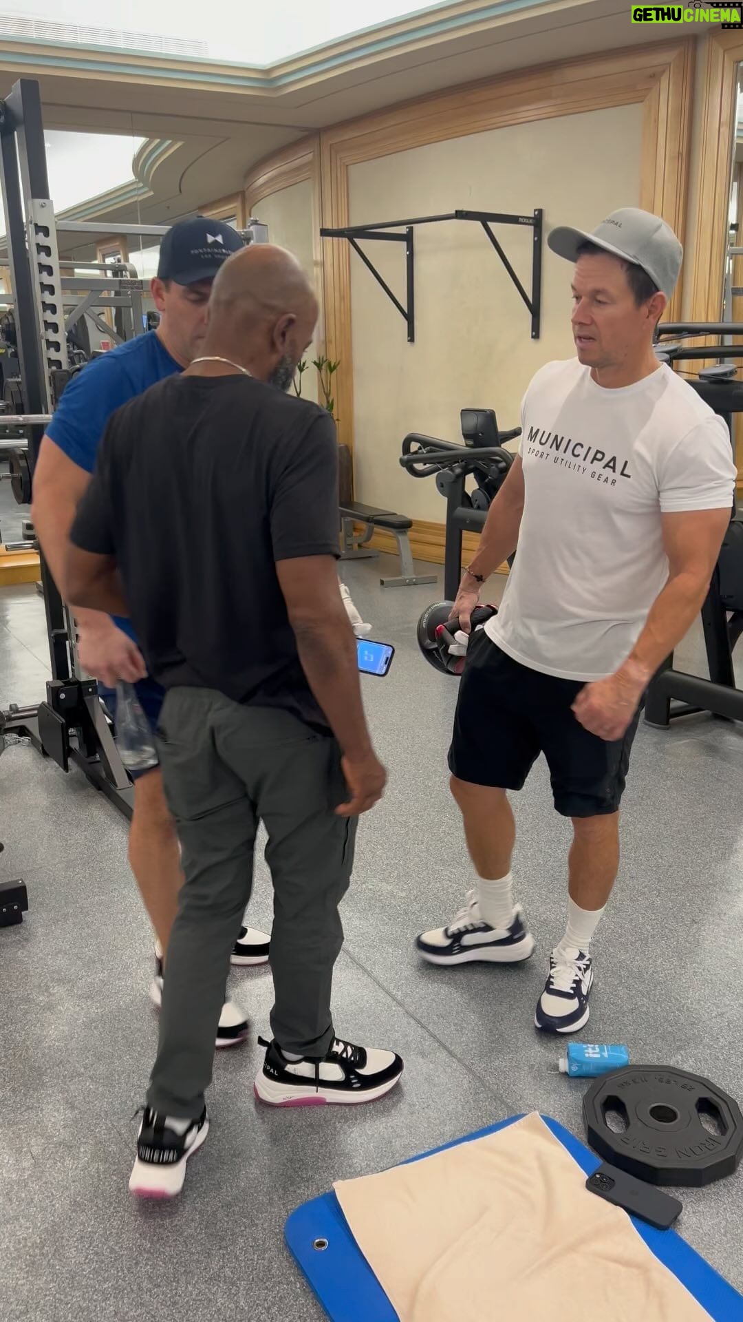 Mark Wahlberg Instagram - Get it in no matter what 💯 @municipal 🔥🔥 @raulabuchaibe 🔥🔥 #MunicipalPartner
