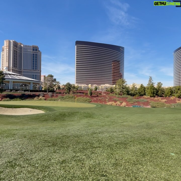 Mark Wahlberg Instagram - Nothing like a morning 🏌🏽♂️⛳️ session with my guy @markwahlberg followed by an afternoon round at the amazing @wynnlasvegas 🤙🏽