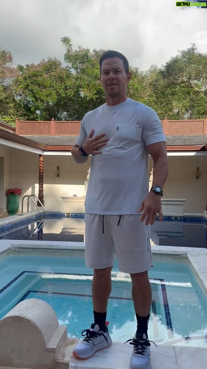 Mark Wahlberg Instagram - The new drip is a whole other level🔥 @municipal 💯🥳🔥📈 she really threw my hat in in the water🥶 @oscarpiastri 🤷🏻 #MunicipalPartner