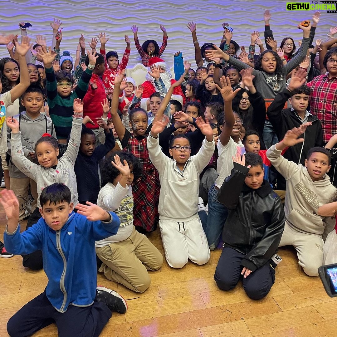 Mark Wahlberg Instagram - On Sunday we hosted our annual Holiday Party for children from Boys & Girls Clubs around Massachusetts. We were honored to be one of the last events that @lombardoshospitalitygroup hosted in Randolph ❤️ Big thanks to our donors and sponsors: @fancyfacesNE @kofc_official @nativeshoes @iconinternational_inc @purraperformance @soles4souls Americo and Sage Global, LLC; to our amazing entertainer @jamminwizard and of course thanks to #Santa for stopping by! @mark_wahlberg_youth_foundation