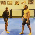 Markus Perez Instagram - 🇺🇸 DEFENSE OF SINGLE LEG GOING TO HEEL HOOK 🇧🇷 DEFESA DE SINGLE LEG INDO PARA A CHAVE DE CALCANHAR FLYING HEEL HOOK WITH MY FRIEND UFC FIGHTER @massarandubamma VLW MANO #singlelegdefense #heelhook #jiujitsu #wrestling #mmteam American Top Team