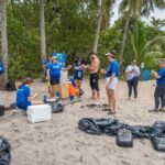 Markus Perez Instagram - THURSDAY WAS A VERY SPECIAL DAY ... WE DID A SOCIAL JOB CLEANING WORK IN ONE OF THE ISLANDS IN MIAMI. THANK YOU FOR WORKING GUYS 👊👊👊 QUINTA FEIRA FOI UM DIA MUITO ESPECIAL... FIZEMOS UM TRABALHO SOCIAL DE LIMPEZA DE LIXO EM UMA DAS ILHAS EM MIAMI. OBRIGADO PELO TRABALHO GALERA 👊👊👊 @verelief @xposedsolutions @imcarollima @pantoja_oficial #cleanworld #workhard #🙏 Miami, Florida