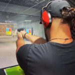 Markus Perez Instagram - POW POW!!!💥 @danilotenorio @dr.echeimberg @clube556 OBRIGADO Danilo PELO ROLÊ IRMÃO... CONHECI HOJE E JÁ É BROTHER 👊👊👊 #powpow #tiroteo #parceria #clube556 Clube e Escola de Tiro 556