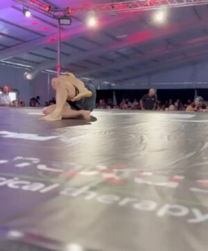 Markus Perez Instagram - “LOVE ME OR HATE ME…I DONT GIVE A F… … BUT YOU WILL PAY TO WATCH ME” 💰

“ME AME OU ME ODEIE… QUE SE F… … MAS VOCÊ VAI PAGAR PARA ME ASSISTIR”💰

@subversivbjj @level.md @soulfulbeecbd @americantopteam @attwpb @fightpfc 

CHAMP 🏆

#nogi #jiujitsu #mma #joker #champ