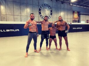 Markus Perez Instagram - WORKING HARD!!!
THANK U FELAS 
@jmdasilv @gladiador_balart_ @zoot_jitsu @americantopteam 

#🙏 #sparring
