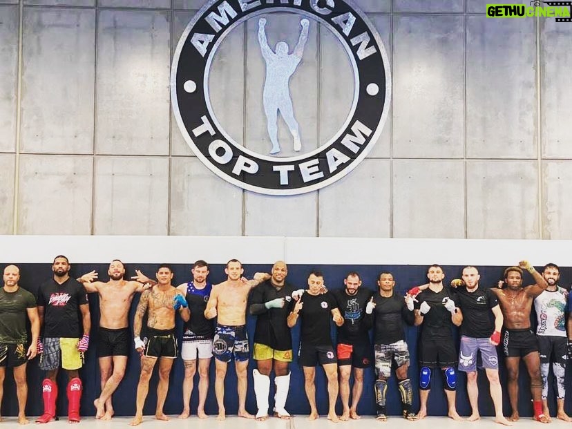 Markus Perez Instagram - SPARRING DAY 👊🩸🏆 @americantopteam @katelkubis @andersonfrancamt @thiagoalvesatt @macarraodossantos @barbosabjj #backinthegame Ilha Da Rainha Da Morte