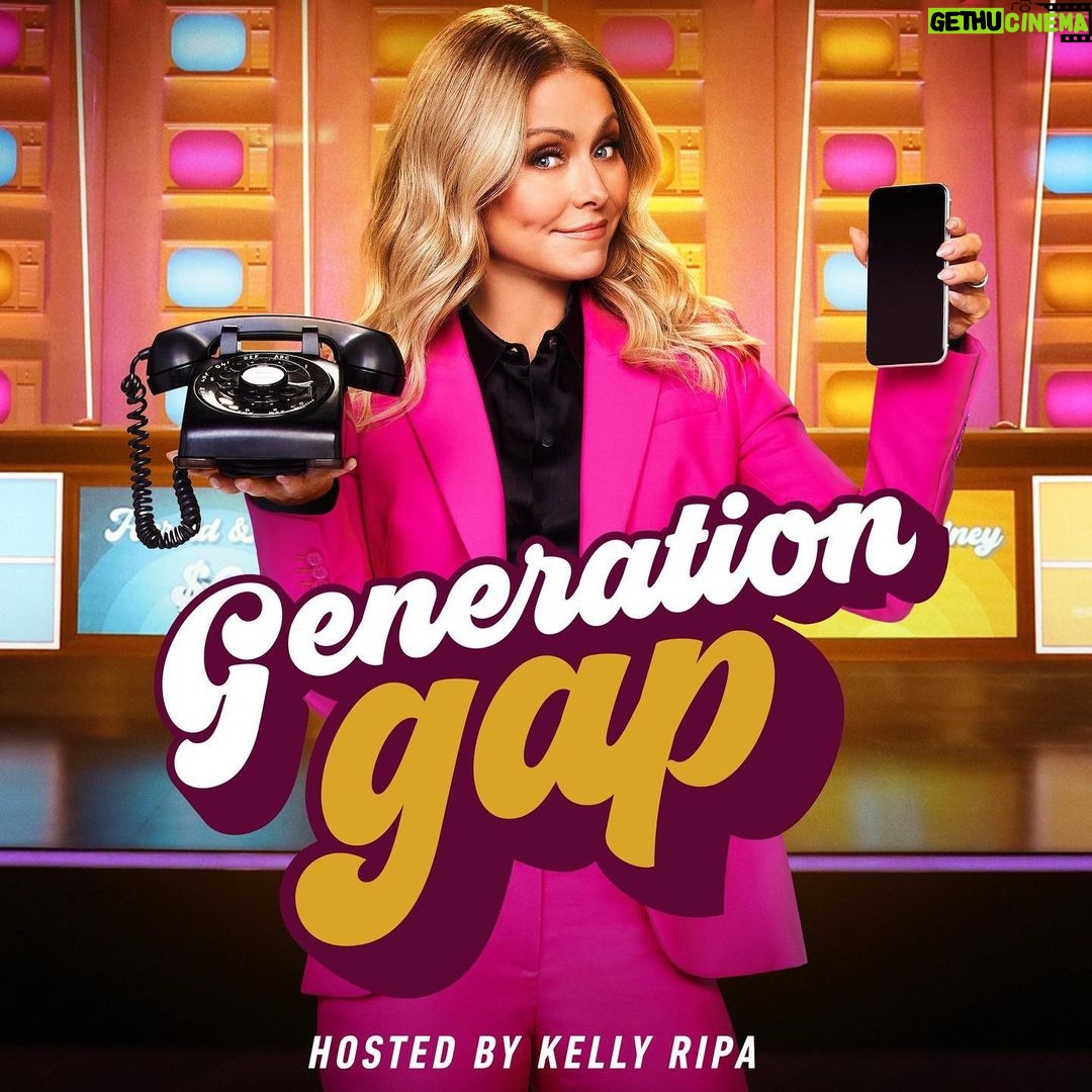 Marla Gibbs Instagram - Hey y’all is he getting fresh with me? What y’all think? 😂🤷🏽♀️ Be sure to tune in Thur at 9/8c on abc or stream on Hulu to see generation gap!! #generationgap #abc #hulu