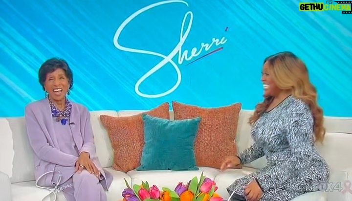 Marla Gibbs Instagram - Thank you @sherrieshepherd I had such a good time on your show!! The love is real honey 😘❤️❤️ @sherrishowtv today at 11am #marlagibbs #nevertoolate #tunein