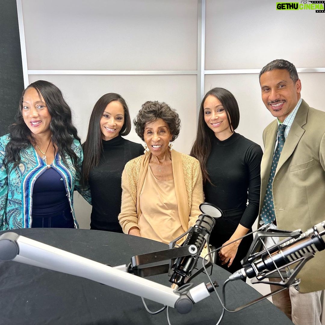 Marla Gibbs Instagram - I talk about life on the set of The Jeffersons and 227 on my new Power Player Lifestyle interview. See full podcast episode on YouTube! #thejeffersons #227 #marlagibbs #thepowerplayermag