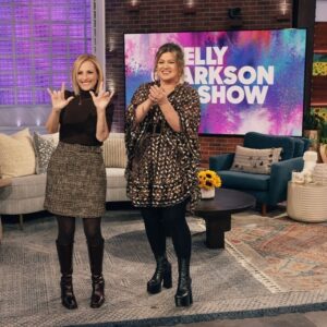 Marlee Matlin Instagram - So excited to be on @KellyClarksonTV on Thursday, January 12! We talked about our love for tattoos (we compare numbers), we talked about the wonderful year CODA has had (in no small part to Kelly!) & my new adventure as a director for @AccusedFOX airing on January 24 on @FOXTV!