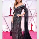 Marlee Matlin Instagram - How sad I was to find out about the passing of #VivienneWestwood. Such a groundbreaking force in the fashion world. And she designed this sustainable dress I wore at @theacademy Awards in 2021; I never felt more beautiful. RIP, dear Vivienne. Photo by @cpizzello Los Angeles, California